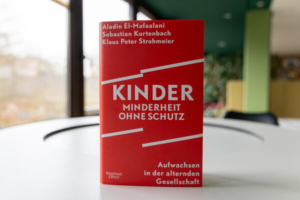 Kinder - Minderheit Ohne Schutz: Aufwachsen In Der Alternden Gesellschaft www.fh-muenster.de